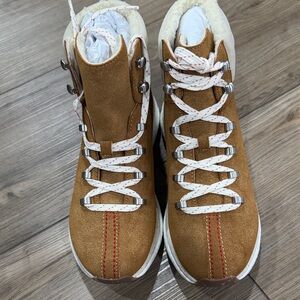 OTBT Brown and Cream Winter Boots